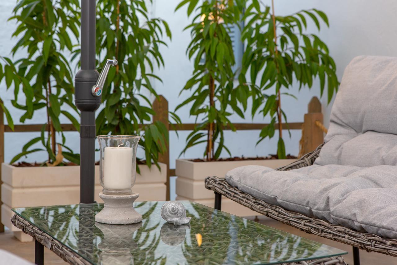 Naxos Riviera Suites Naxos City Exteriör bild