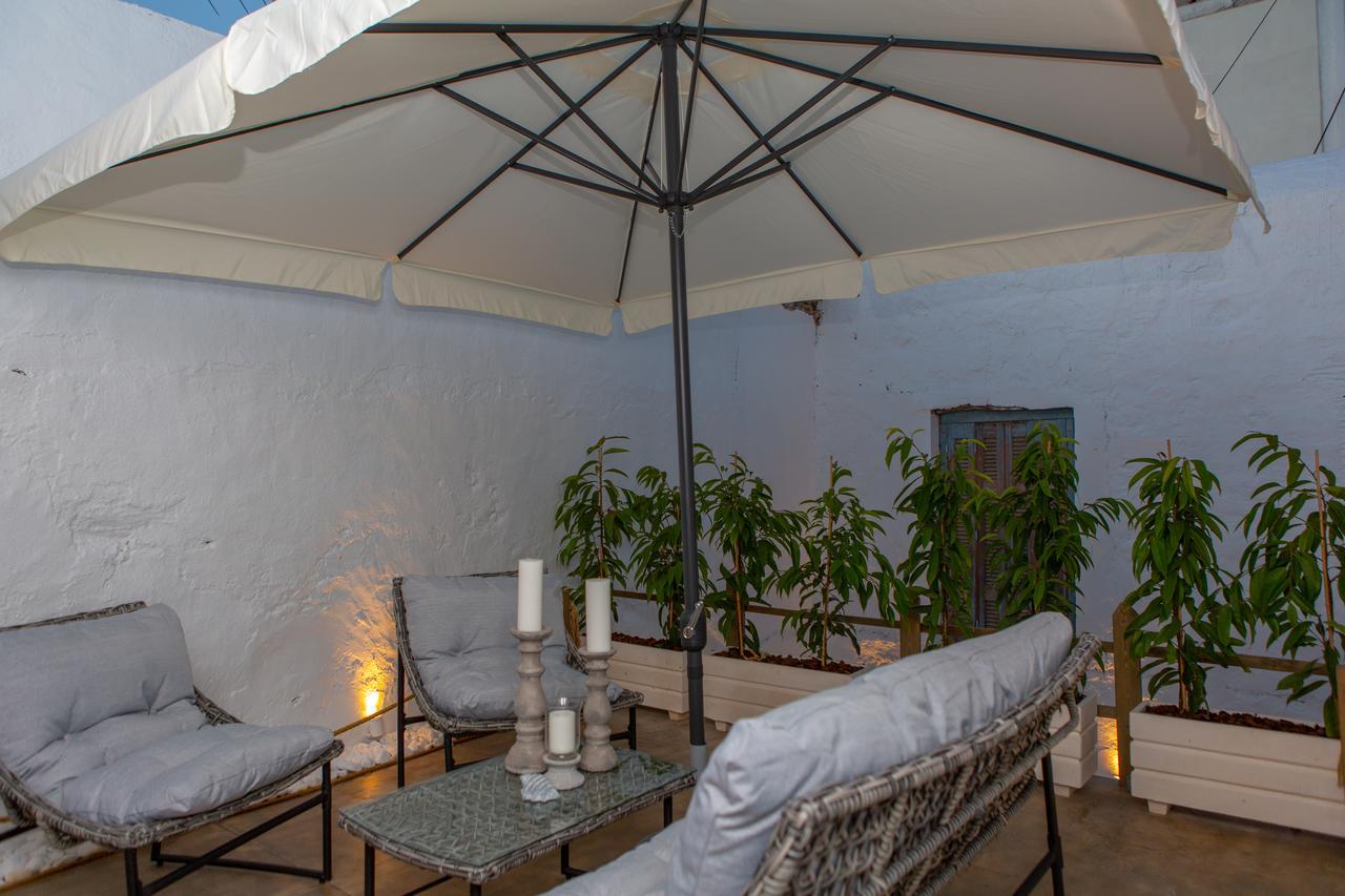 Naxos Riviera Suites Naxos City Exteriör bild